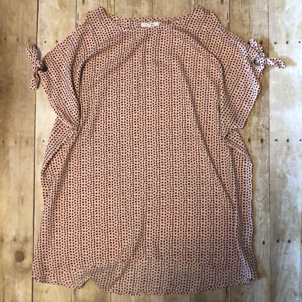 Blush & Black Cold Shoulder Blouse